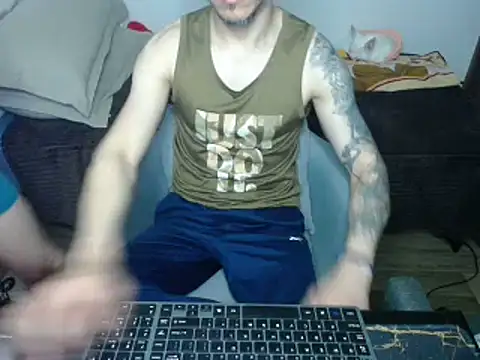 bossking017 online show from March 6, 2025, 1:14 pm