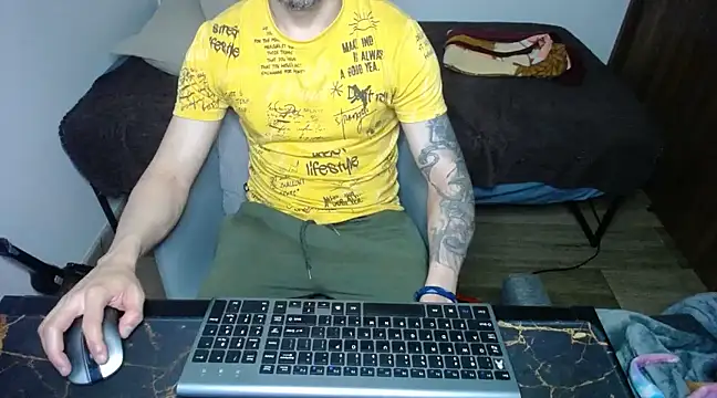 bossking017 online show from March 1, 2025, 2:26 am