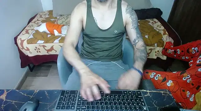 bossking017 online show from March 21, 2025, 9:34 pm