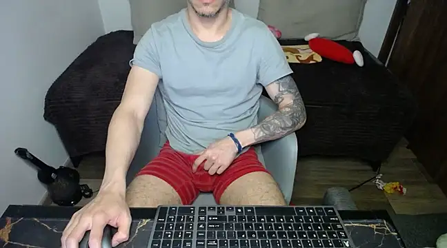 bossking017 online show from February 21, 2025, 10:59 pm