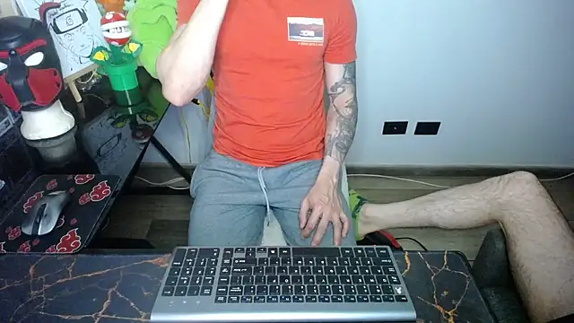 bossking017 online show from September 22, 2025, 6:41 am