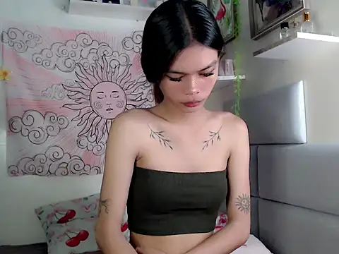 Snapshot of itsmekyrie chatting on October 13, 2025, 2:13 am itsmekyrie online show from October 13, 2025, 2:13 am