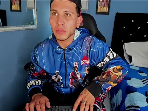 Snapshot of Thonixxx_mr chatting on February 28, 2026, 4:17 pm Thonixxx mr online show from February 28, 2026, 4:17 pm