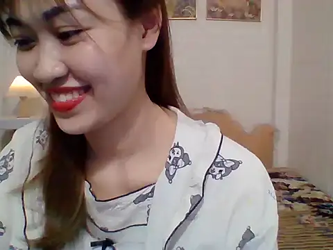   Donna   online show from October 14, 2025, 2:39 pm