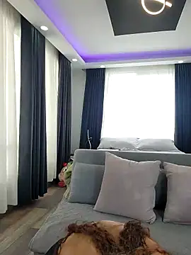 Snapshot of evasweett__ chatting on November 26, 2025, 6:30 pm evasweett online show from November 26, 2025, 6:30 pm