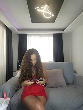 Snapshot of evasweett__ chatting on June 9, 2026, 3:13 pm evasweett online show from June 9, 2026, 3:13 pm