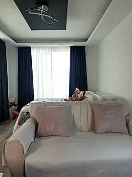 Snapshot of evasweett__ chatting on September 11, 2025, 6:52 pm evasweett online show from September 11, 2025, 6:52 pm