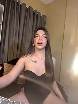 Snapshot of Nyxie_luxx chatting on April 24, 2026, 2:30 pm Nyxie luxx online show from April 24, 2026, 2:30 pm