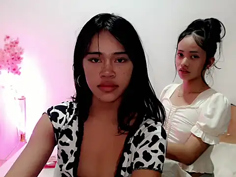 Snapshot of Bronte_ chatting on October 9, 2025, 4:18 pm Bronte  online show from October 9, 2025, 4:18 pm