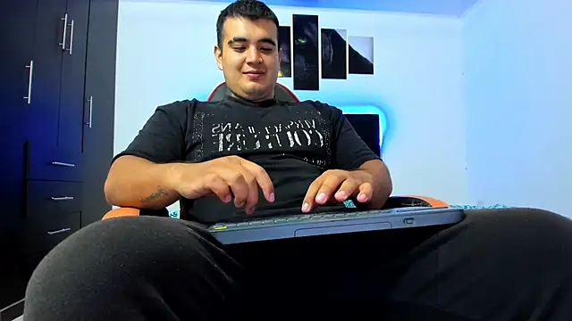 Snapshot of thiago__cp01 chatting on November 16, 2025, 6:29 am thiago cp01 online show from November 16, 2025, 6:29 am