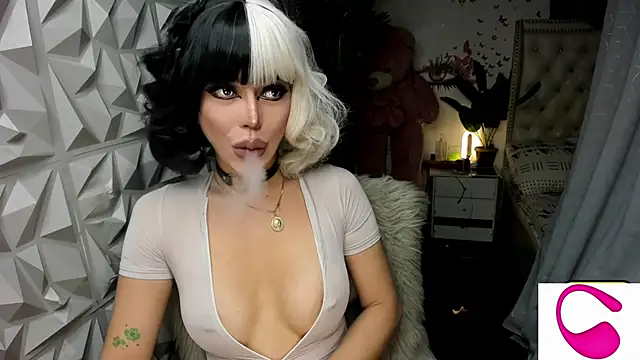 Snapshot of janecomander chatting on November 30, 2025, 4:57 am janecomander online show from November 30, 2025, 4:57 am