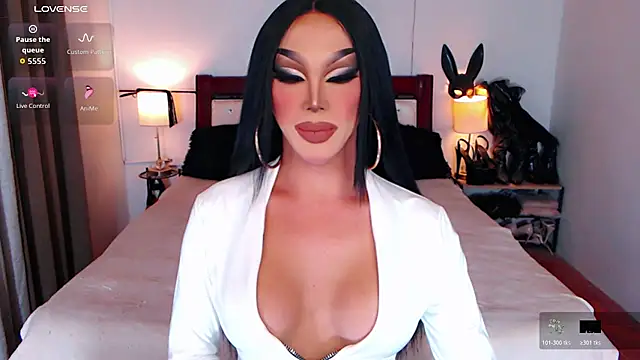 Snapshot of xQueenElektrax chatting on January 11, 2026, 5:36 am xQueenElektrax online show from January 11, 2026, 5:36 am