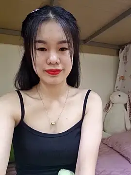 Baby-ladytits2025 online show from September 16, 2025, 3:35 pm