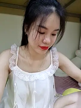 Baby-ladytits2025 online show from September 25, 2025, 3:51 pm