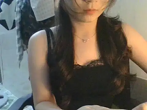 Snapshot of Linzly chatting on September 23, 2025, 4:14 pm Linzly online show from September 23, 2025, 4:14 pm