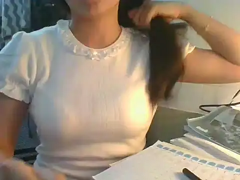 Snapshot of Linzly chatting on October 6, 2025, 4:41 pm Linzly online show from October 6, 2025, 4:41 pm