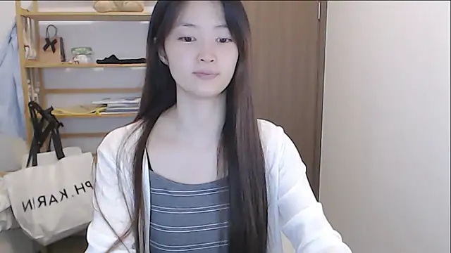 Mimi-cnbaby online show from June 2, 2026, 2:06 pm
