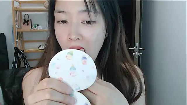 Snapshot of Mimi-cnbaby chatting on July 9, 2026, 12:15 pm Mimi-cnbaby online show from July 9, 2026, 12:15 pm