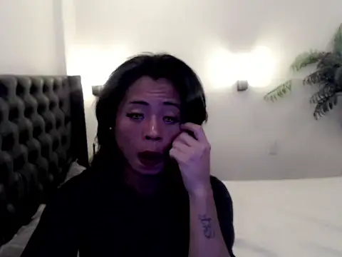 Menxie18 online show from April 15, 2026, 9:04 pm