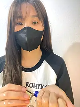 Snapshot of Lucy217 chatting on October 25, 2025, 1:23 pm Lucy217 online show from October 25, 2025, 1:23 pm