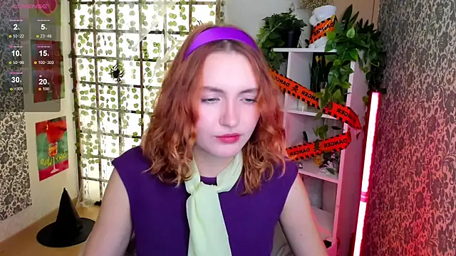 Snapshot of Elis_Cherry chatting on November 1, 2025, 1:56 am Elis Cherry online show from November 1, 2025, 1:56 am