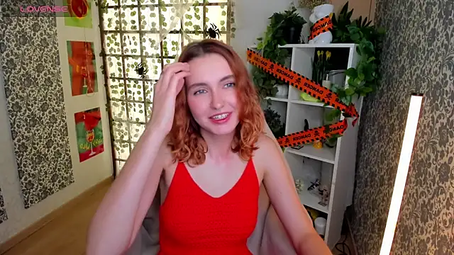 Snapshot of Elis_Cherry chatting on November 9, 2025, 2:15 am Elis Cherry online show from November 9, 2025, 2:15 am