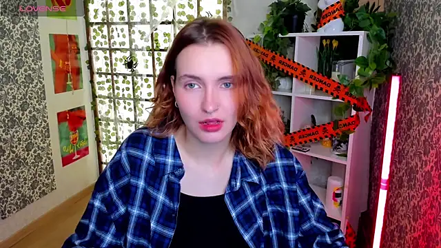 Snapshot of Elis_Cherry chatting on November 5, 2025, 2:03 am Elis Cherry online show from November 5, 2025, 2:03 am