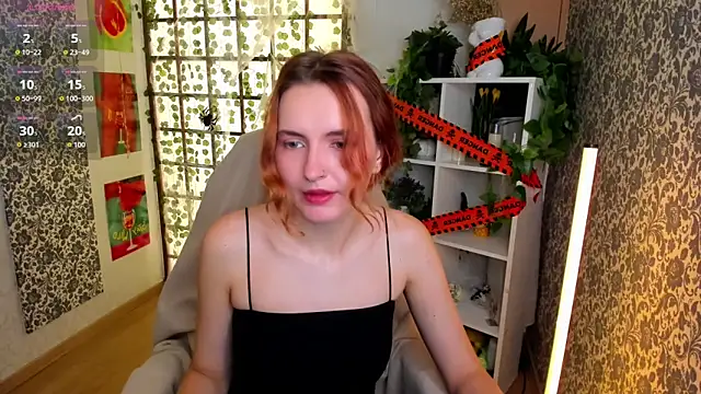 Snapshot of Elis_Cherry chatting on November 14, 2025, 2:04 am Elis Cherry online show from November 14, 2025, 2:04 am