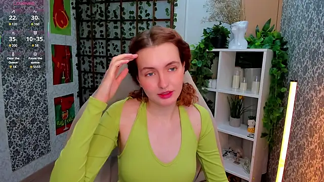 Snapshot of Elis_Cherry chatting on December 15, 2025, 2:06 am Elis Cherry online show from December 15, 2025, 2:06 am