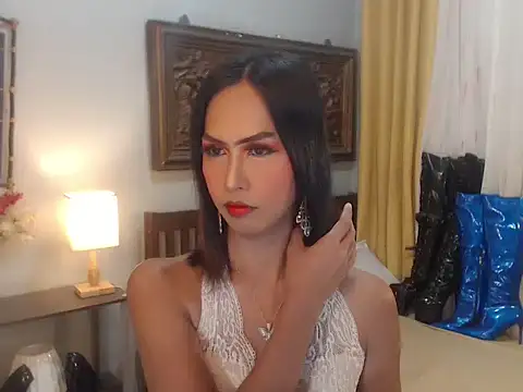 Nathalieheartt online show from November 11, 2025, 1:33 am