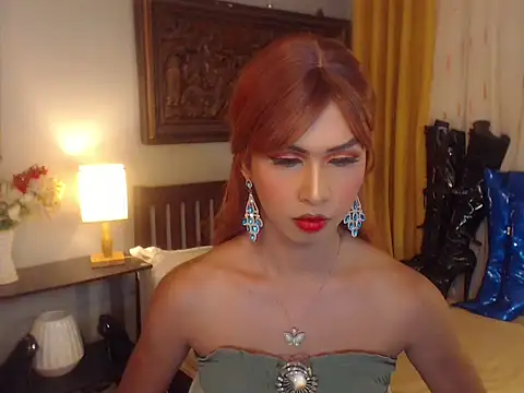 Snapshot of Nathalieheartt chatting on September 25, 2025, 2:06 am Nathalieheartt online show from September 25, 2025, 2:06 am