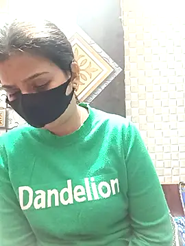 Hot Jaanvi  online show from December 19, 2025, 6:21 pm