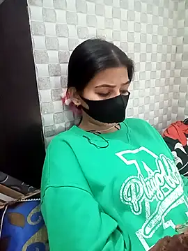 Hot Jaanvi  online show from November 20, 2025, 5:24 pm