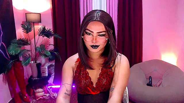 Unique Maya online show from September 27, 2025, 3:51 pm