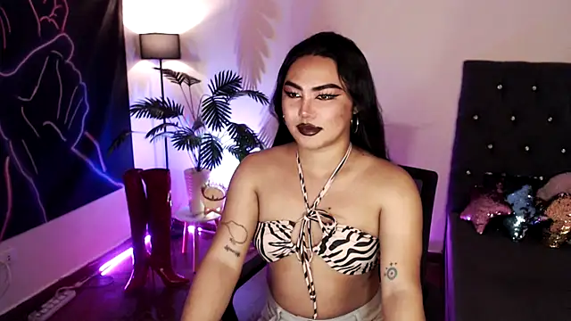 Unique Maya online show from February 26, 2026, 2:39 pm