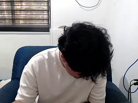 Snapshot of tastylicious_John19 chatting on October 3, 2025, 11:17 pm tastylicious John19 online show from October 3, 2025, 11:17 pm