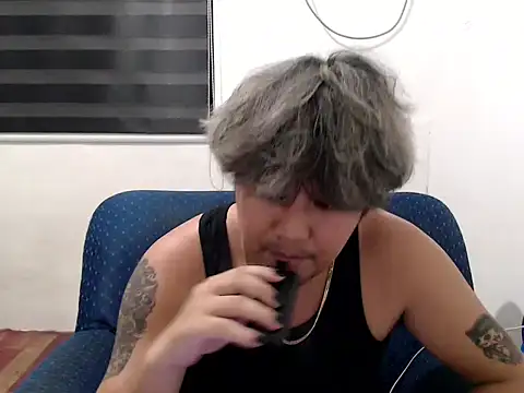 Snapshot of tastylicious_John19 chatting on November 5, 2025, 3:04 pm tastylicious John19 online show from November 5, 2025, 3:04 pm