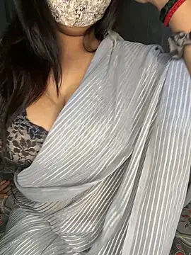 Snapshot of prisha944 chatting on December 1, 2025, 4:13 am prisha944 online show from December 1, 2025, 4:13 am