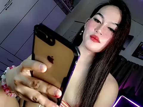 Miss twinny21 online show from September 22, 2025, 7:03 am