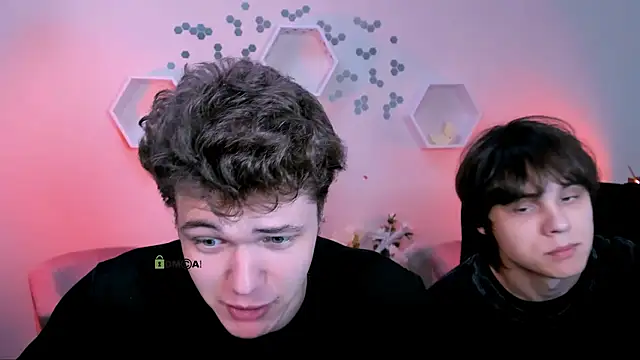 Snapshot of lucas_long_ chatting on December 5, 2025, 10:25 am lucas long online show from December 5, 2025, 10:25 am