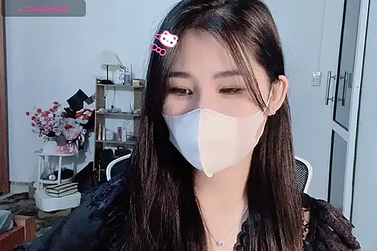 Snapshot of ___Daisy___ chatting on November 4, 2025, 4:22 pm Daisy online show from November 4, 2025, 4:22 pm