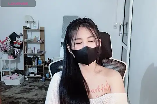 Snapshot of ___Daisy___ chatting on November 20, 2025, 3:23 pm Daisy online show from November 20, 2025, 3:23 pm