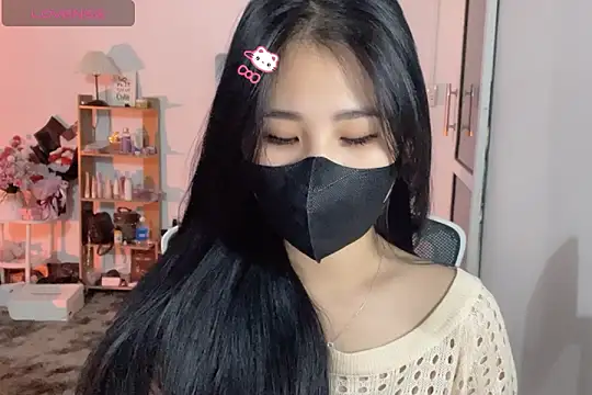 Snapshot of ___Daisy___ chatting on November 19, 2025, 6:24 am Daisy online show from November 19, 2025, 6:24 am