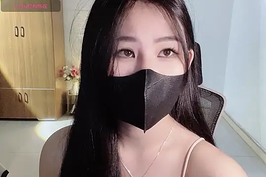 Snapshot of ___Daisy___ chatting on December 3, 2025, 2:38 pm Daisy online show from December 3, 2025, 2:38 pm