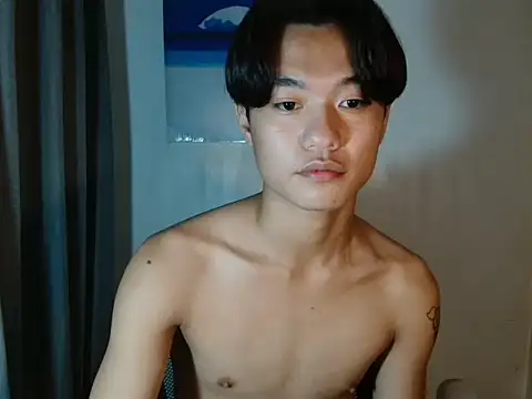 ur little secret online show from December 15, 2025, 3:07 pm