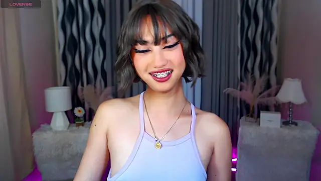 Kiah Wyatt online show from November 7, 2025, 5:34 am