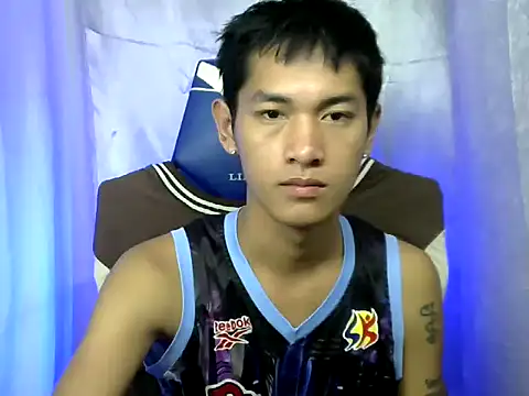 Snapshot of riks_tyler chatting on October 22, 2025, 2:38 pm riks tyler online show from October 22, 2025, 2:38 pm