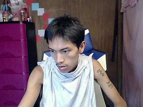 Snapshot of riks_tyler chatting on July 21, 2026, 5:03 pm riks tyler online show from July 21, 2026, 5:03 pm