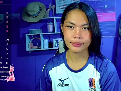 urgirljane online show from May 26, 2026, 9:40 am