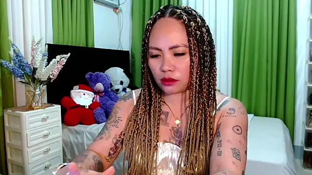 EstellaStarXxx online show from October 31, 2025, 2:02 pm